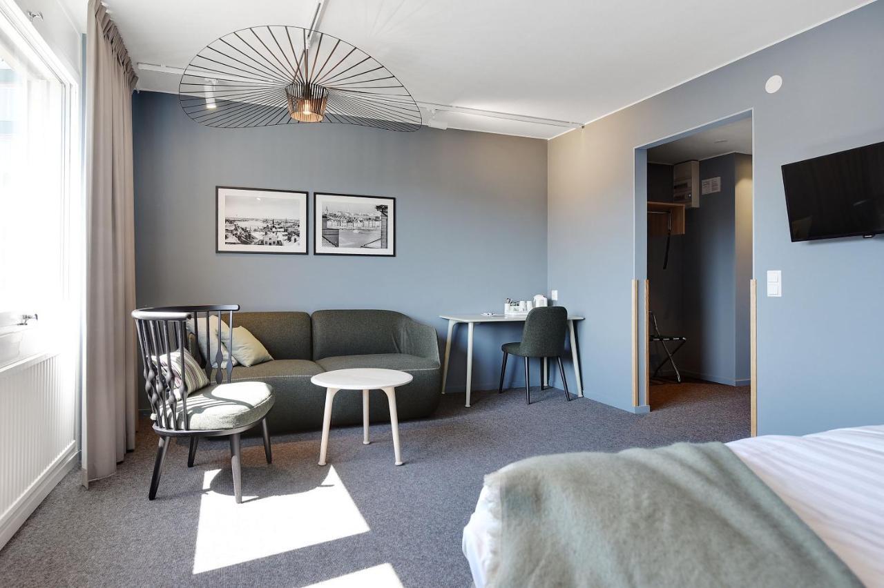 Superior Dreibettzimmer mit Blick auf die Stadt